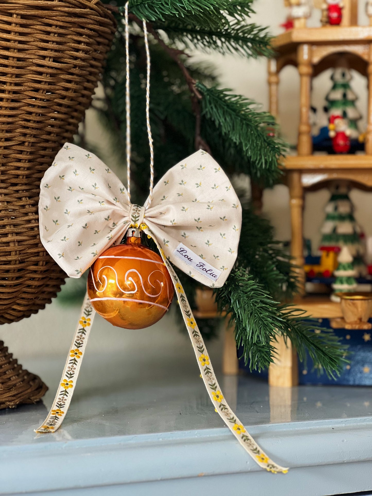 Julekugle med sløjfe - Nr. 103