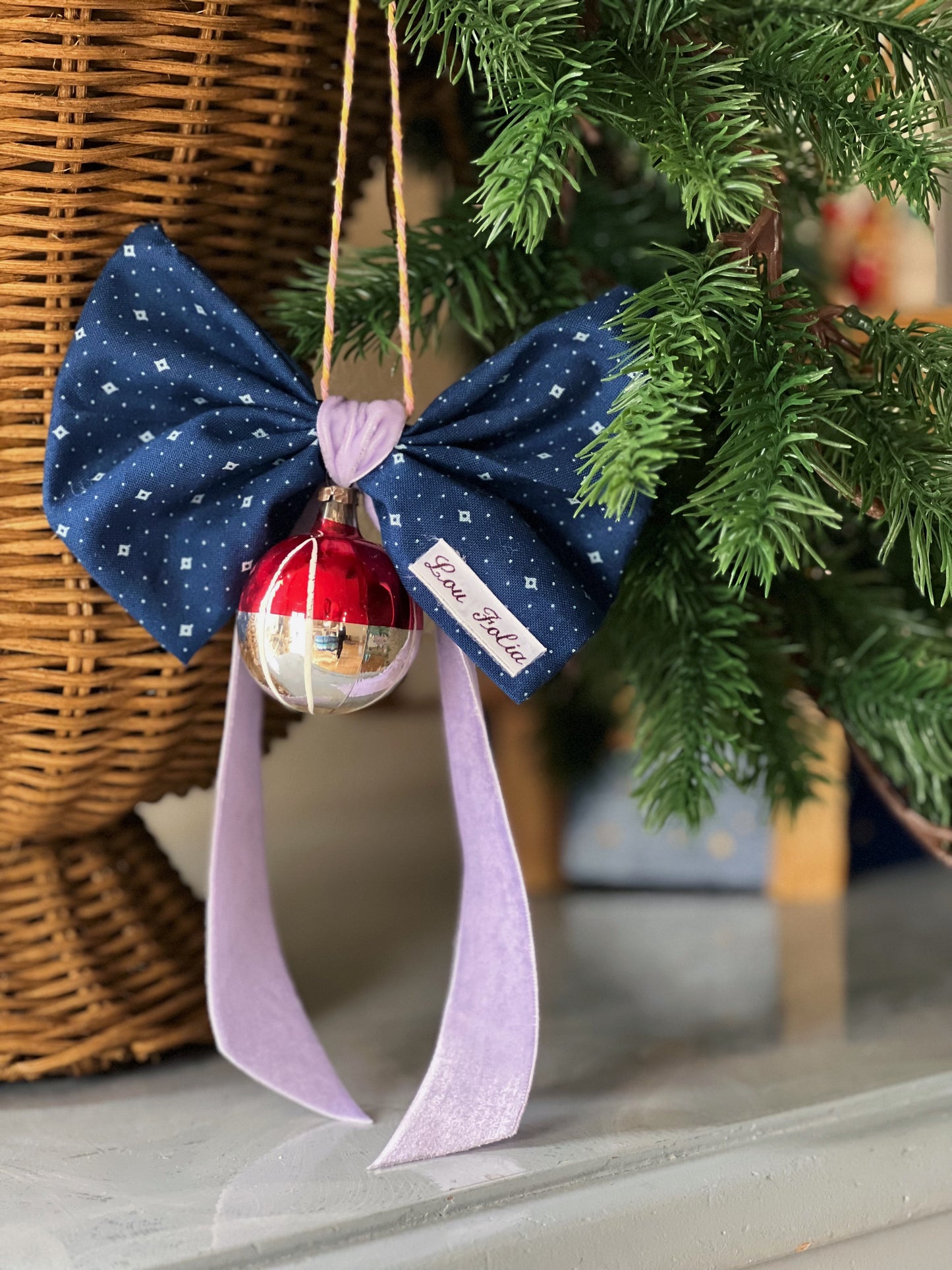 Julekugle med sløjfe - Nr. 203