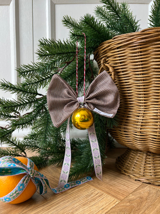 Julekugle med sløjfe - Nr. 55